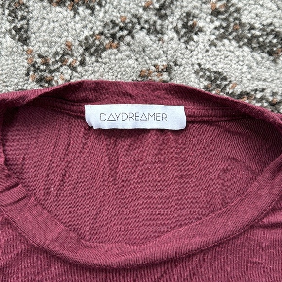 Daydreamer Queen Short Sleeve Band Tee Maroon Small - Picture 3 of 7